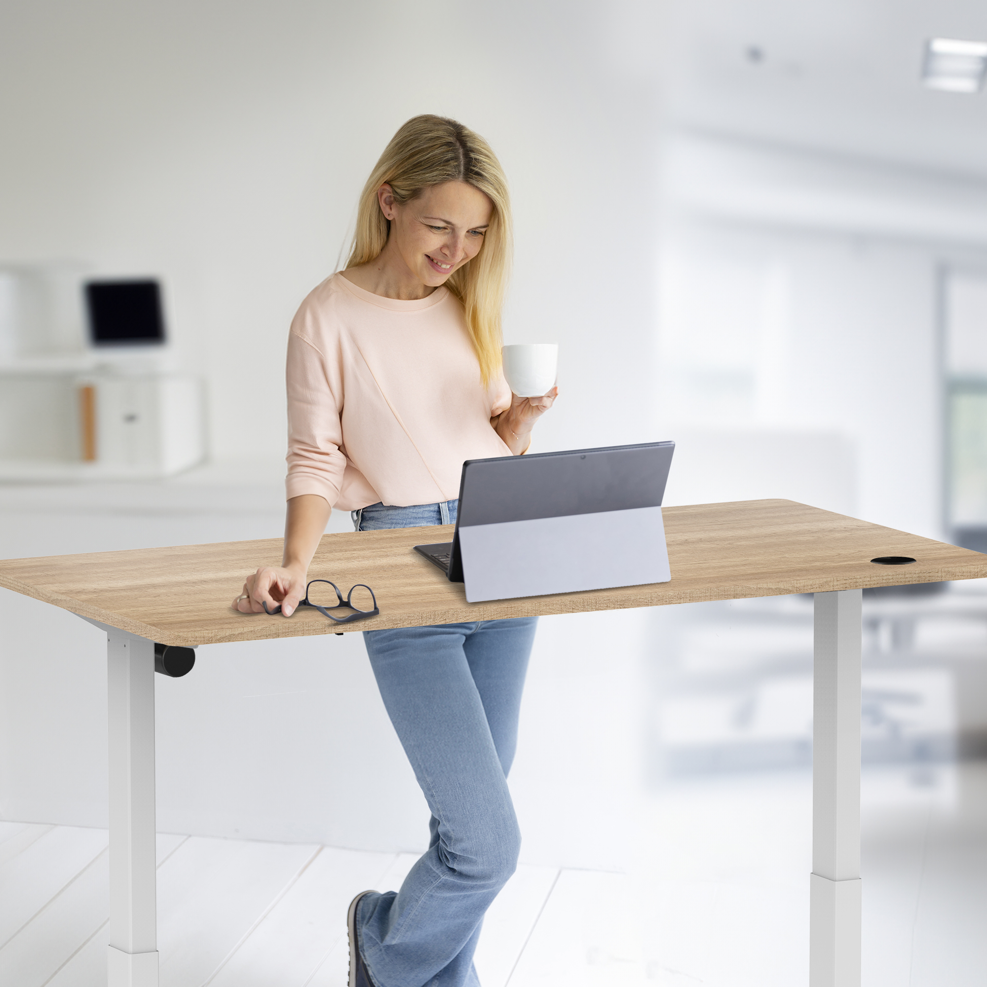 E-base elektrisch zit-sta bureau 140x70