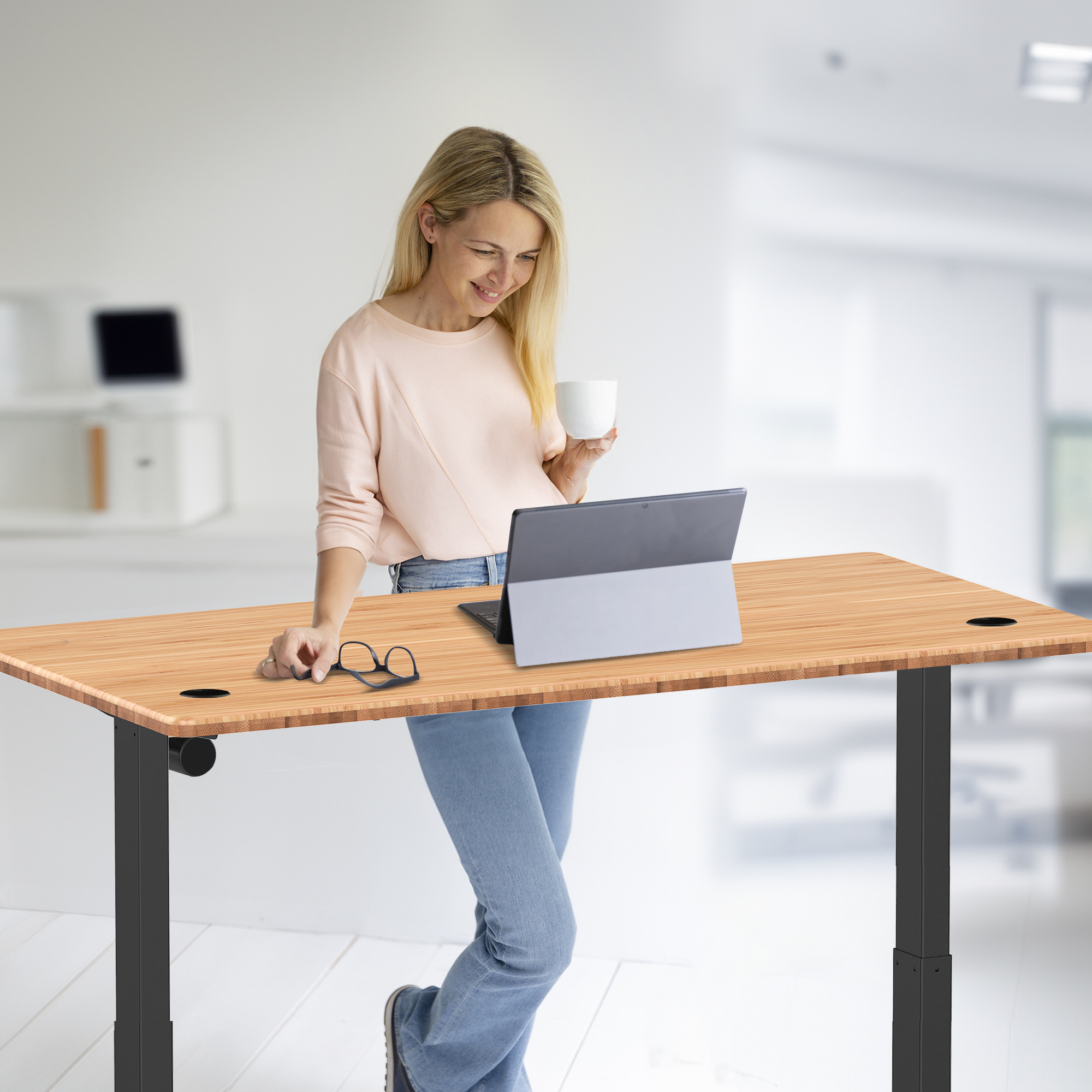 E-base elektrisch zit-sta bureau 140x70