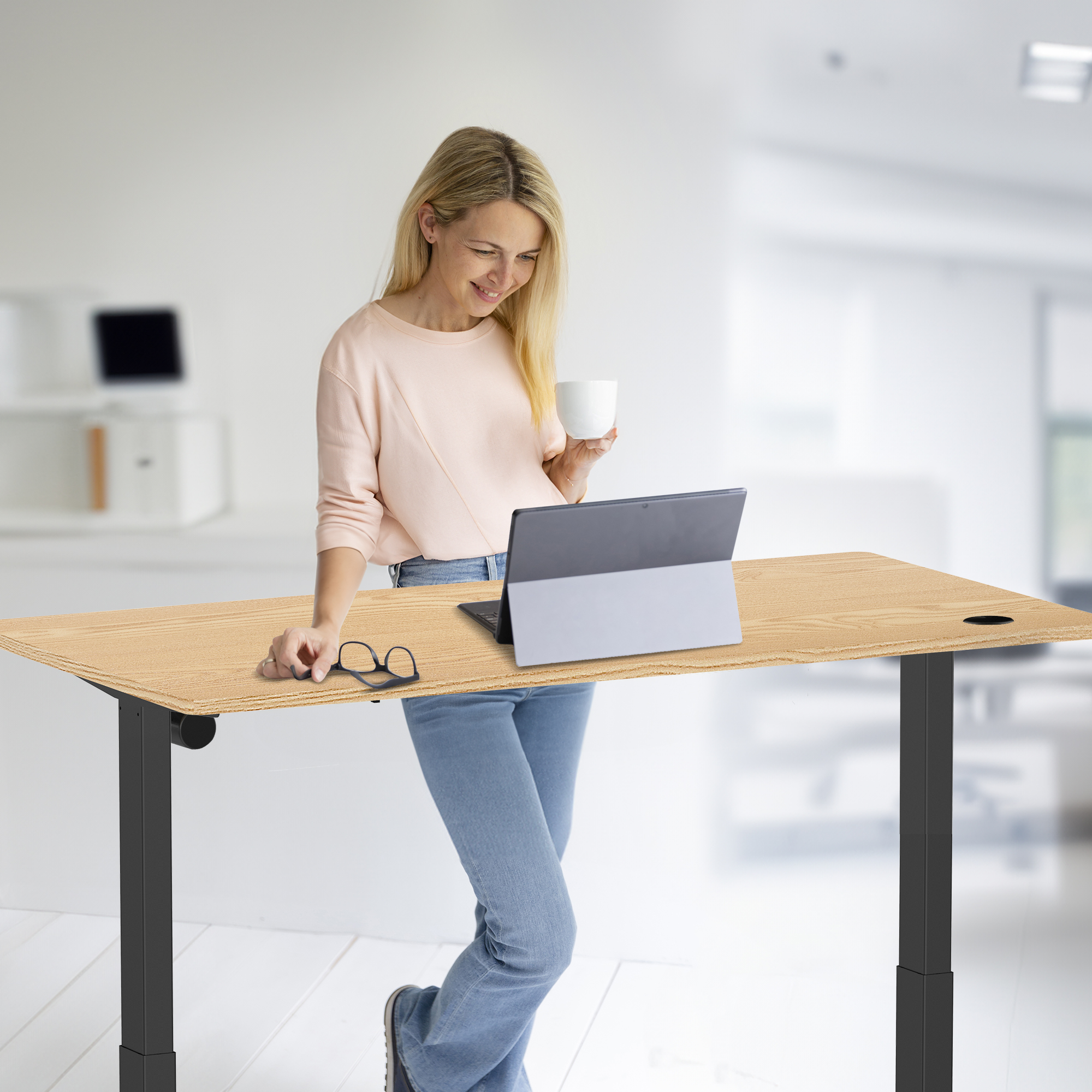 E-base elektrisch zit-sta bureau 140x70