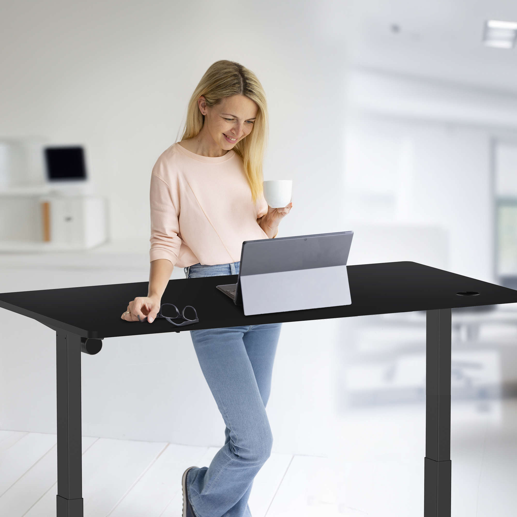 E-base elektrisch zit-sta bureau 140x70