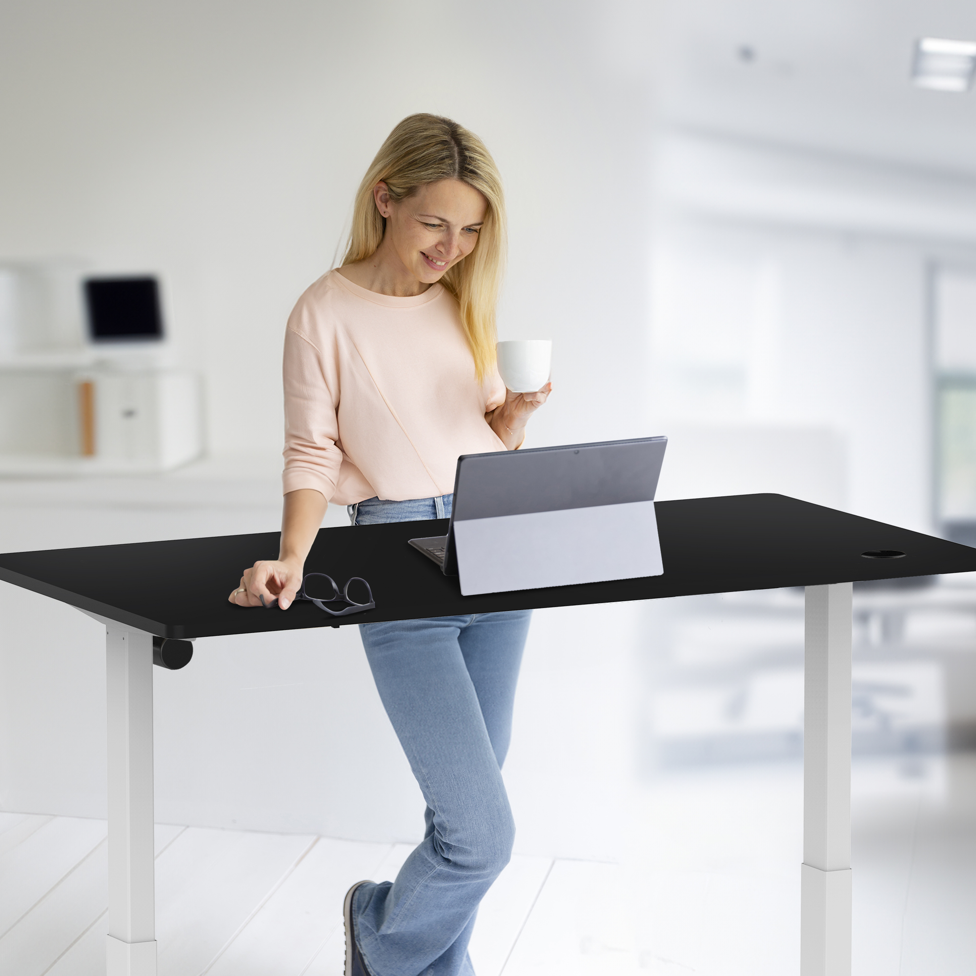 E-base elektrisch zit-sta bureau 140x70